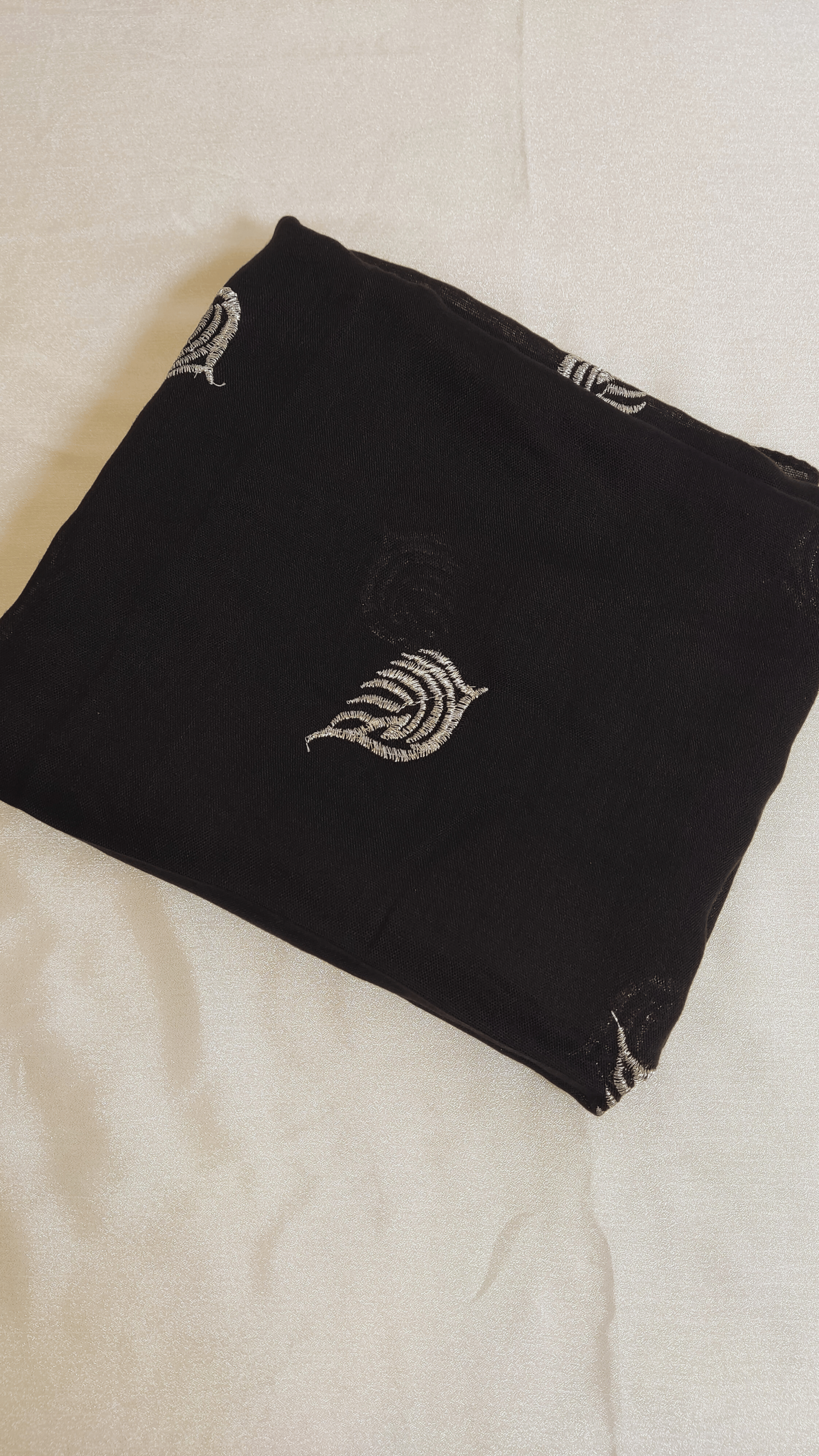 Black Breeze Hijab